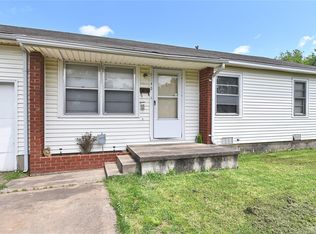 9145 E Newton Pl, Tulsa, OK 74115