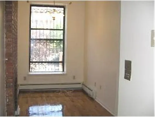 Rented by Douglas Elliman | media 15