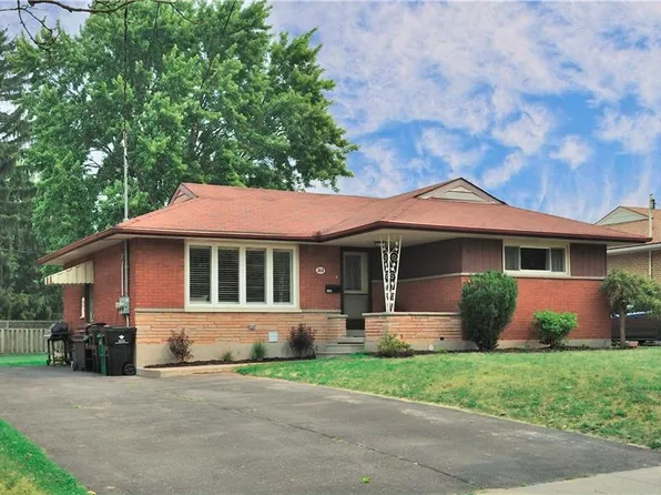 212 Doon Rd, Kitchener, ON N2G 3E2