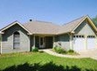 209 Woodcarver Trl, Warner Robins, GA 31093