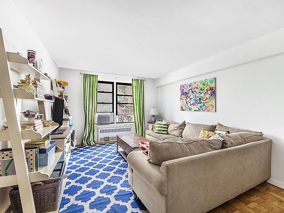 3rd image of 157 E 18th St APT 1J