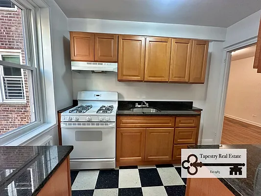 Rented by Tapestry Real Estate of Queens | media 8