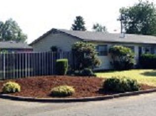 18048 SE Lincoln St, Portland, OR 97233
