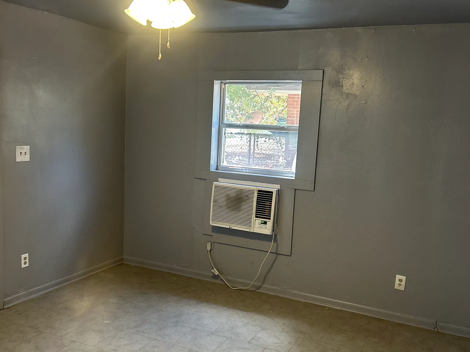 2 bed, 821 sqft, $850 — Photo 3