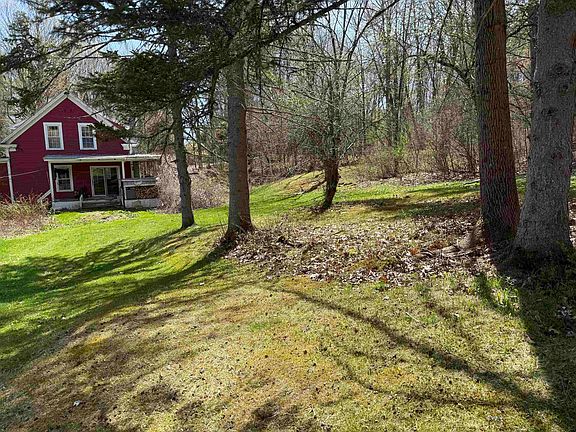 4th image of 105 Craigue Hill