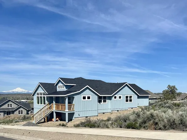 1080 SE Bluegrass Ln, Madras, OR 97741