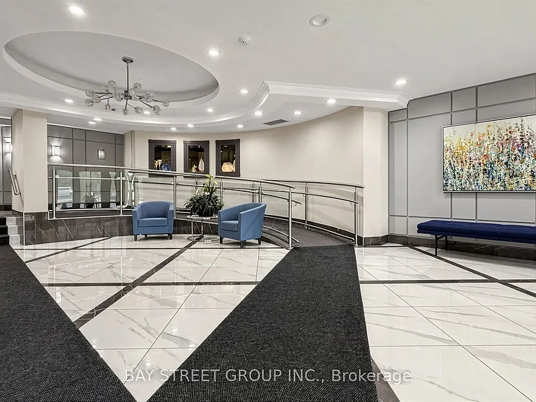 1001 Cedarglen Gate #Penthouse 720 — Photo 6
