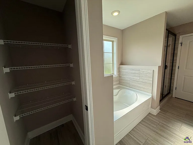 313 Creek Ridge Dr — Photo 14