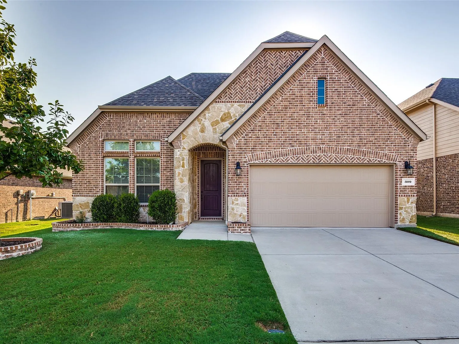 3 bed, 2058 sqft, $2,650 — Photo 1