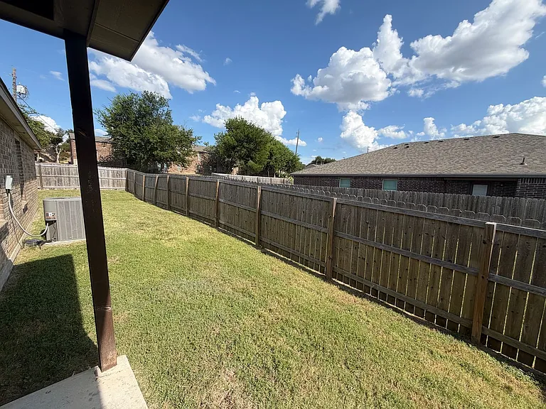 403 Olaf Dr #B — Photo 14