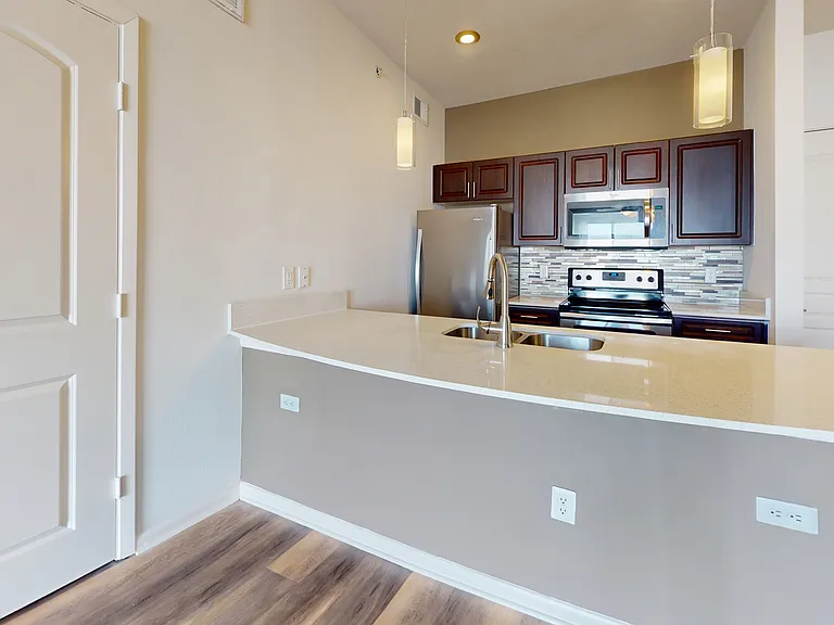 Residences at the Domain — Photo 96