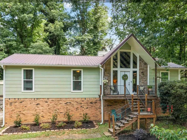 109 Yvonne Cir, Trussville, AL 35173