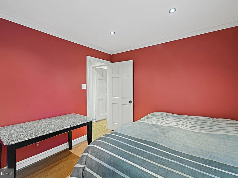 1008 Park St SE — Photo 32