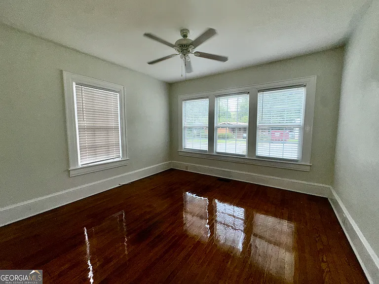 138 Desoto Pl — Photo 10