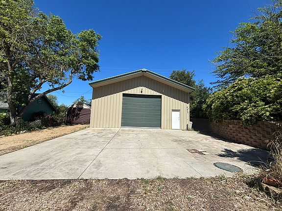 5th image of 3653 Campbell Ln #B