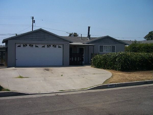 1st image of 11611 Vicilia St