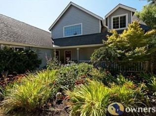 175 Perry Dr, Coupeville, WA 98239