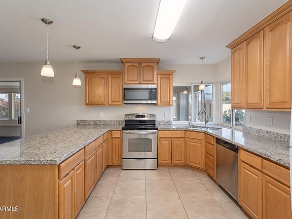 3rd image of 3658 W AIRE LIBRE Avenue