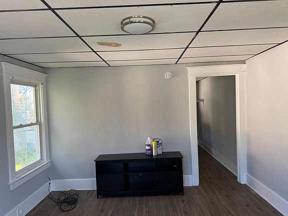 4th image of 153 Winchester St APT 1