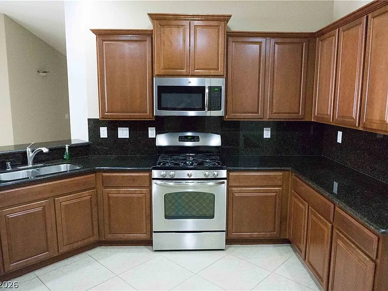 7846 Whitlocks Mill Ave — Photo 4