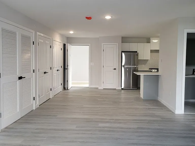 107 E Westfield Ave — Photo 21