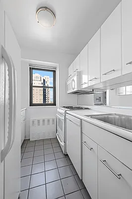Rented by Keller Williams NYC | media 2