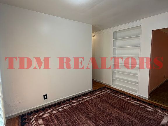 3rd image of 1621 Raspberry Ln
