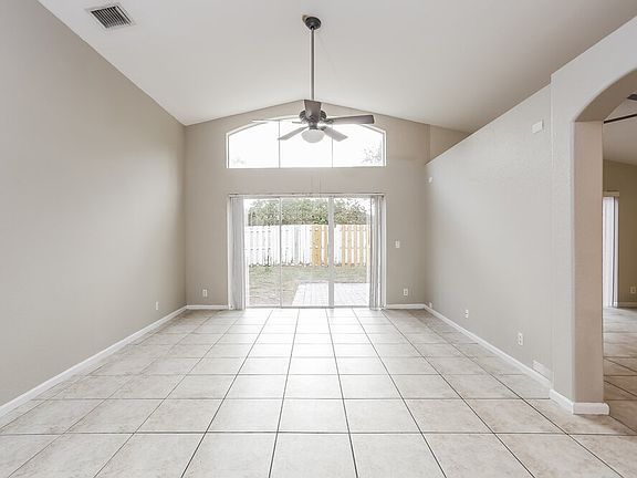 4th image of 5092 Victoria Cir