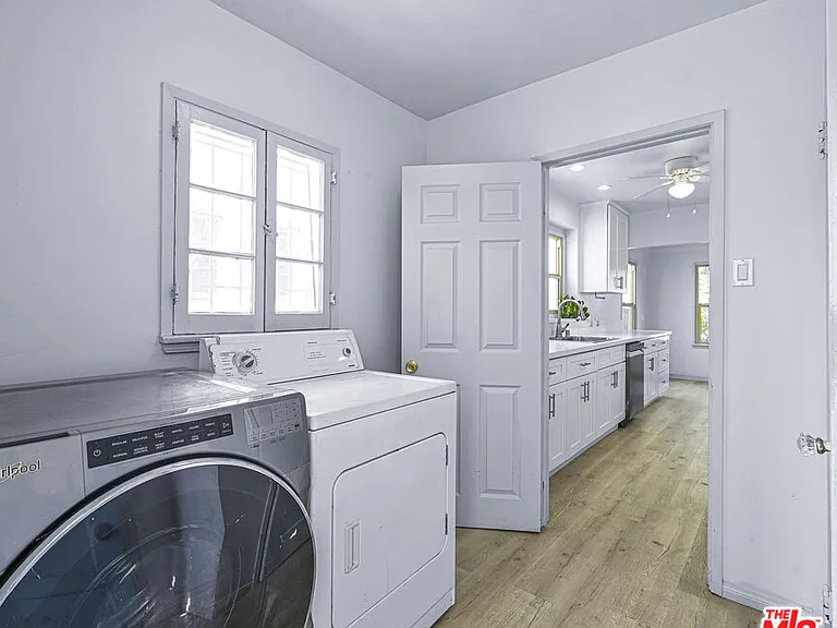1119 S Crescent Heights Blvd — Photo 14