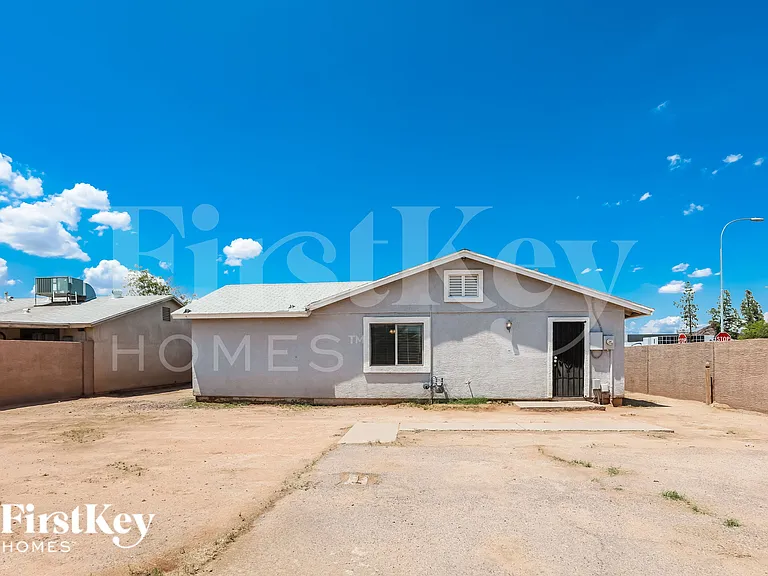 4739 E Sunland Ave — Photo 14