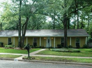 5905 Cottage Hill Rd, Mobile, AL 36609
