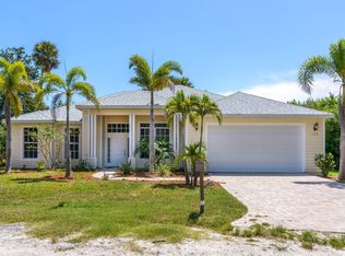 139 Oak Ln, Cape Canaveral, FL 32920