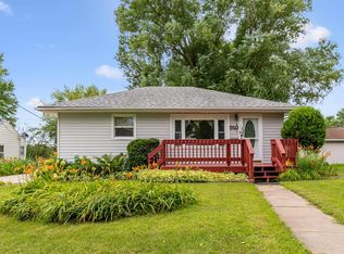 910 Alabar Ave, Waterloo, IA 50701