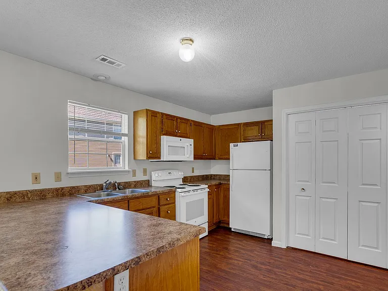4401-4403 Cheryl Ct. — Photo 22