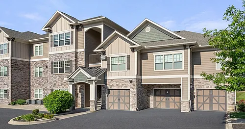 Claiborne Crossing Apartments Photo 1