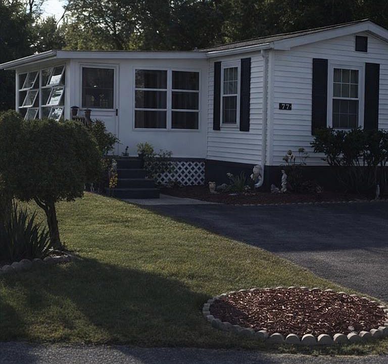 1st image of 77 Wright Way