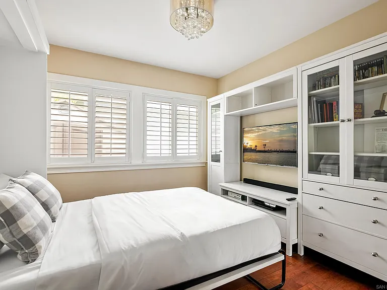 1865 Mission Cliff Dr — Photo 12