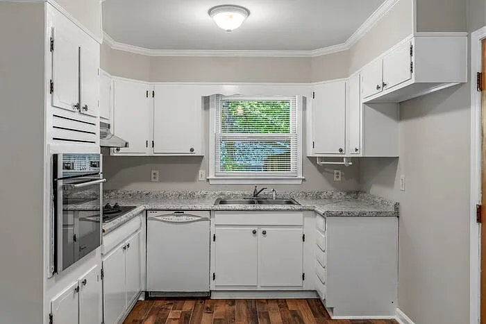 2309 Bridgette Blvd — Photo 8