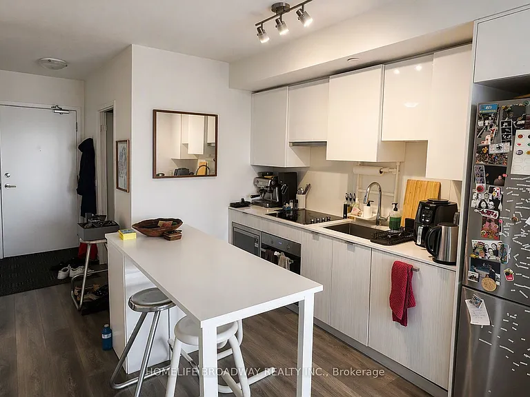 195 Redpath Ave #2408 — Photo 3