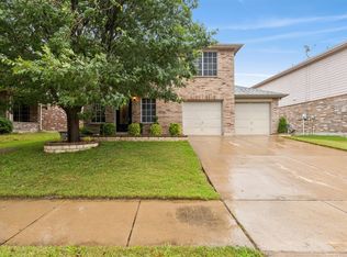 8512 Gray Shale Dr, Fort Worth, TX 76179