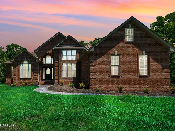 1031 Laurel Hills Dr, Dickson, TN 37055