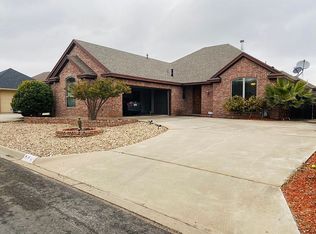 1914 Valleyview Dr, San Angelo, TX 76904