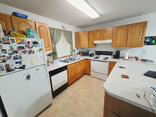 1909 Kyle Ln NW Photo 1