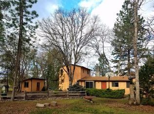 690 Ayres Rd, Eagle Point, OR 97524