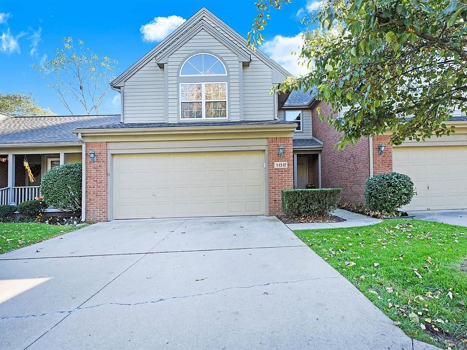 1st image of 102 Village Place Dr