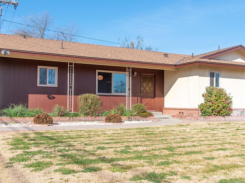 1st image of 1217 S Emerald Ct