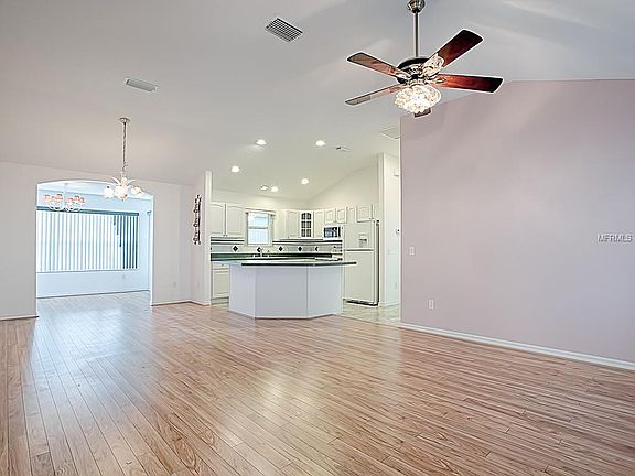 5th image of 1407 Becerra St