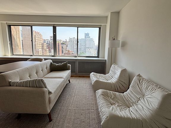 4th image of 175 W 12th St APT 15M