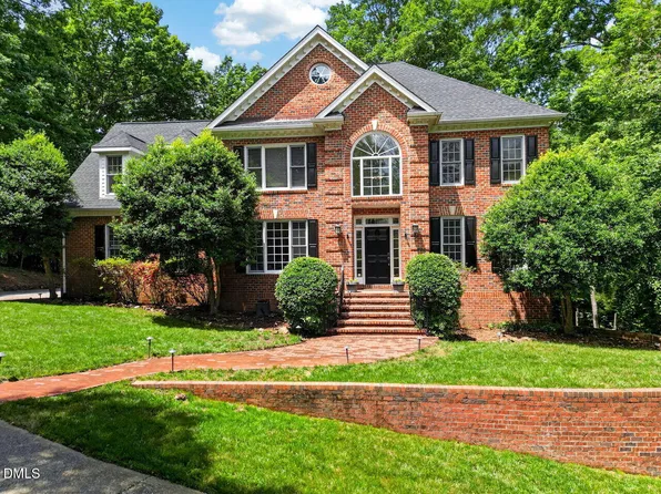 304 Rhododendron Dr, Chapel Hill, NC 27517