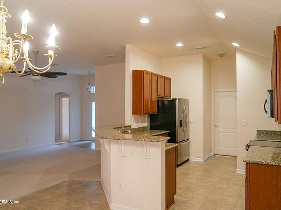 2nd image of 11941 Hayden Lakes Cir